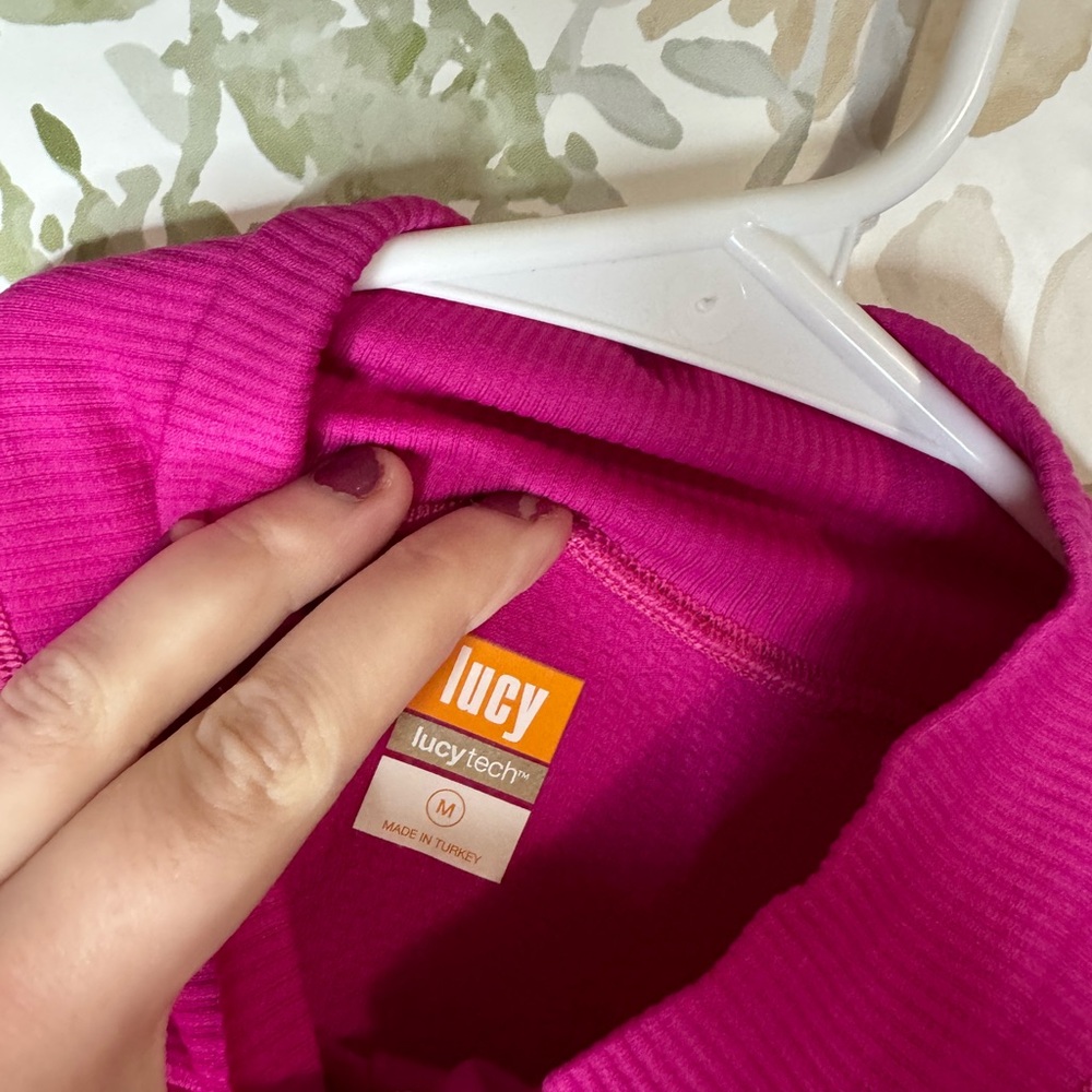 Lucy 3/4 zip pullover 🛍 - Picture 2 of 3